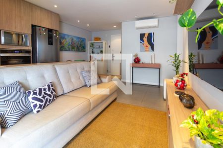 Sala de apartamento à venda com 2 quartos, 69m² em Parque Industrial Tomas Edson, São Paulo