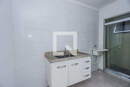 Sala, cozinha e área de serviço de apartamento para alugar com 1 quarto, 30m² em Jardim das Laranjeiras, São Paulo