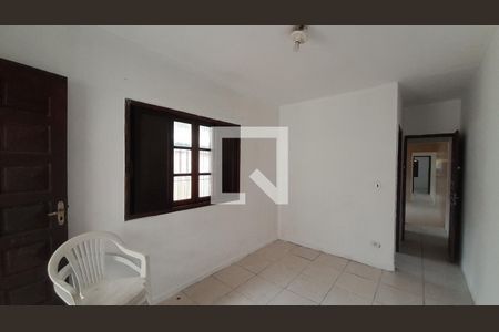 Sala  de casa para alugar com 4 quartos, 120m² em Nova Mirim, Praia Grande