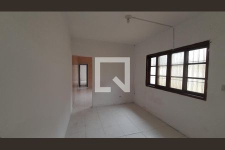 Quarto de casa para alugar com 4 quartos, 120m² em Nova Mirim, Praia Grande