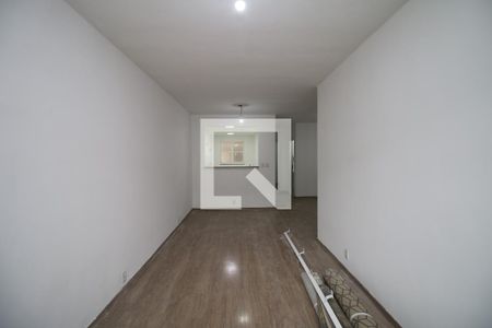 Sala de casa para alugar com 2 quartos, 85m² em Penha Circular, Rio de Janeiro