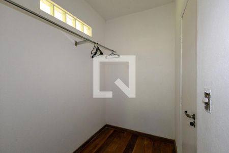 Closet do Quarto 1 de casa de condomínio à venda com 3 quartos, 1000m² em Passárgada, Nova Lima