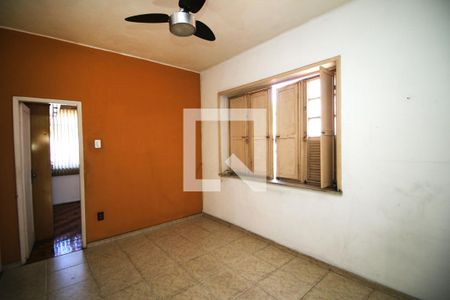 Sala de casa à venda com 4 quartos, 100m² em Penha, Rio de Janeiro