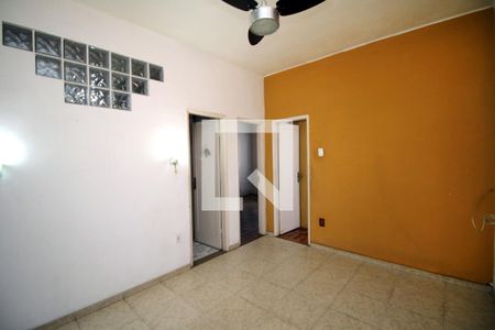 Sala de casa à venda com 4 quartos, 100m² em Penha, Rio de Janeiro