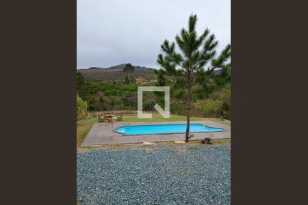 Casa de condomínio à venda com 130m², 3 quartos e 2 vagas Casa de condomínio à venda com 130m², 3 quartos e 2 vagasPiscina