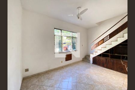 Sala de casa à venda com 2 quartos, 85m² em Todos Os Santos, Rio de Janeiro