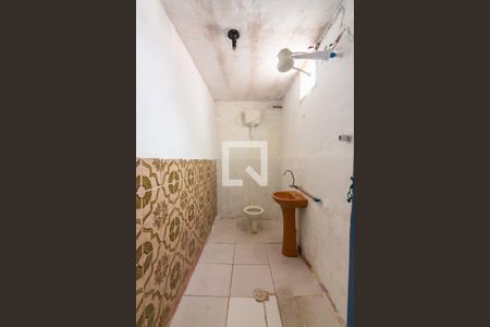 Banheiro de casa para alugar com 1 quarto, 25m² em Veloso, Osasco