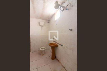 Banheiro de casa para alugar com 1 quarto, 25m² em Veloso, Osasco