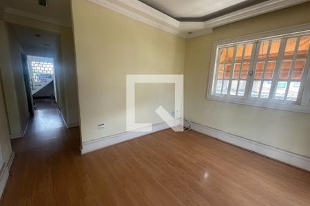 Sala de casa para alugar com 2 quartos, 100m² em Vila São Luís, Duque de Caxias