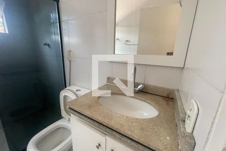 Banheiro de casa para alugar com 2 quartos, 100m² em Vila São Luís, Duque de Caxias