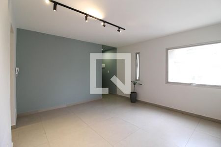 Sala de apartamento à venda com 2 quartos, 56m² em Moema, São Paulo