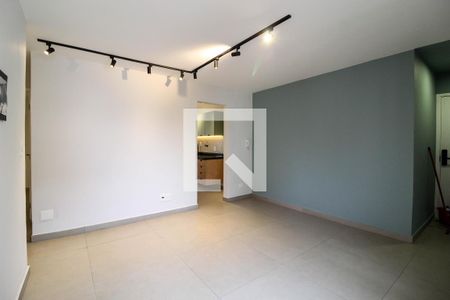 Sala de apartamento à venda com 2 quartos, 56m² em Moema, São Paulo