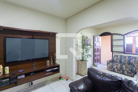 Sala de TV de casa à venda com 4 quartos, 314m² em São João Batista, Belo Horizonte