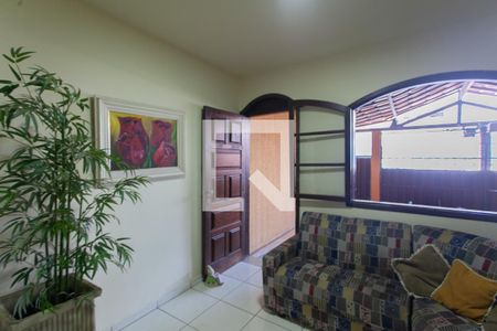 Sala de casa à venda com 4 quartos, 314m² em São João Batista, Belo Horizonte