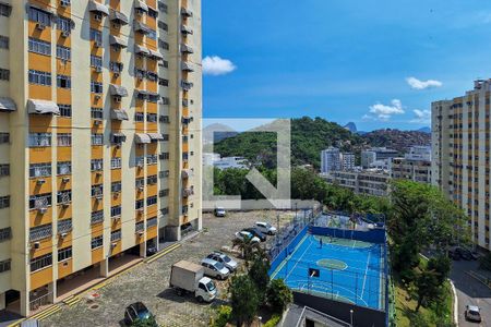 Sala de apartamento para alugar com 2 quartos, 80m² em Centro, Niterói