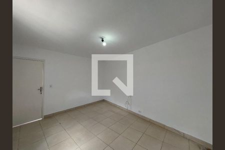 Sala/Quarto de casa para alugar com 1 quarto, 50m² em Jardim Guarapiranga, São Paulo