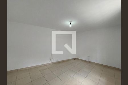 Sala/Quarto de casa para alugar com 1 quarto, 50m² em Jardim Guarapiranga, São Paulo