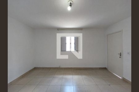 Sala/Quarto de casa para alugar com 1 quarto, 50m² em Jardim Guarapiranga, São Paulo