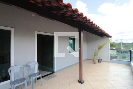 Varanda da Sala de casa para alugar com 3 quartos, 200m² em Guarani, Belo Horizonte