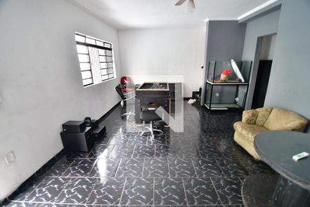 Sala 1 de casa para alugar com 5 quartos, 250m² em Ponte Preta, Campinas