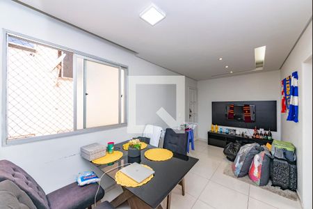 Sala de apartamento à venda com 3 quartos, 66m² em Buritis, Belo Horizonte