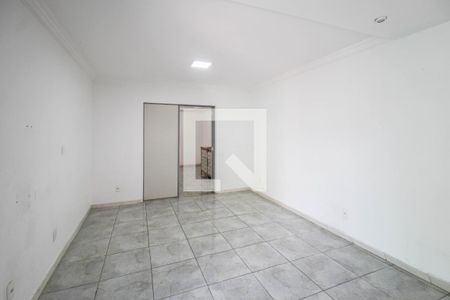 Sala de casa para alugar com 2 quartos, 200m² em Califórnia, Nova Iguaçu