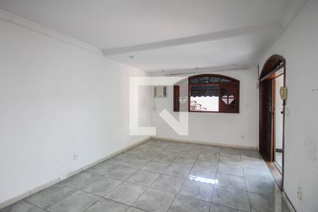 Sala de casa para alugar com 2 quartos, 200m² em Califórnia, Nova Iguaçu