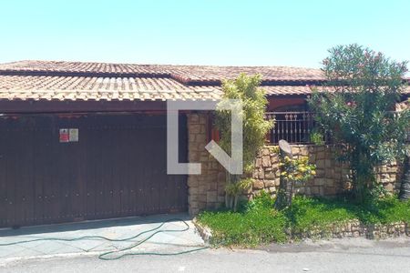 Casa à venda com 450m², 6 quartos e 2 vagas