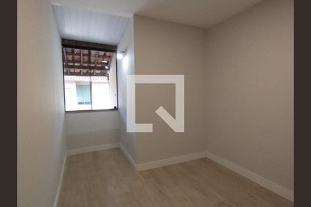 Casa à venda com 3 quartos, 103m² em Santa Rosa, Belo Horizonte