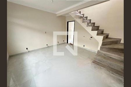 Casa à venda com 3 quartos, 105m² em Jardim Dourado, Guarulhos