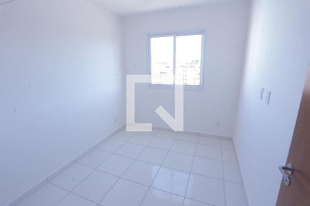 Quarto de apartamento para alugar com 2 quartos, 54m² em Qr 412, Brasília