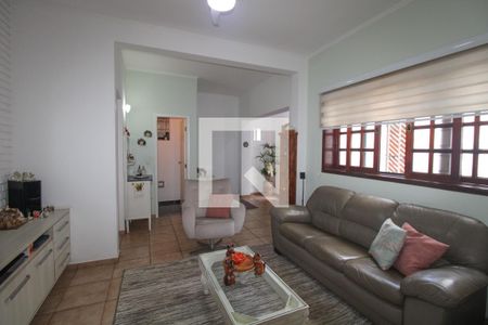 Sala de estar de casa à venda com 3 quartos, 312m² em Jardim Itamarati, Campinas