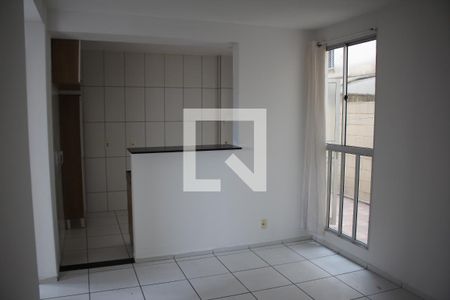 Sala de apartamento à venda com 2 quartos, 50m² em Califórnia, Contagem