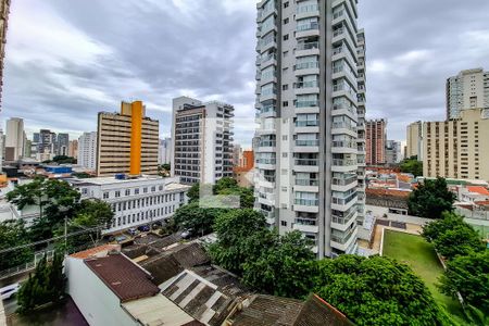 Vista Sala de apartamento à venda com 3 quartos, 136m² em Vila Mariana, São Paulo