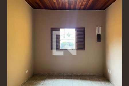 Quarto 1 de casa para alugar com 1 quarto, 70m² em Bela Aliança, São Paulo