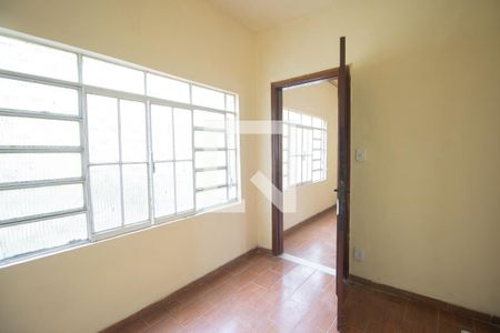 quarto 1 de casa para alugar com 4 quartos, 800m² em Centro, São Gonçalo