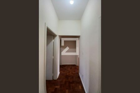 Corredor  de apartamento para alugar com 4 quartos, 180m² em Cambuí, Campinas