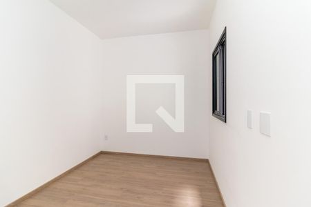 Quarto 1 de apartamento para alugar com 2 quartos, 50m² em Vila Rosaria, São Paulo