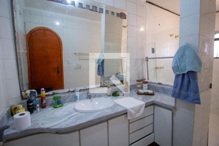 Apartamento para alugar com 168m², 3 quartos e 2 vagas Apartamento para alugar com 168m², 3 quartos e 2 vagasBanheiro da Suíte 1