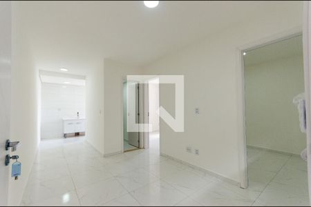 Sala de apartamento para alugar com 2 quartos, 38m² em Vila Santa Edwiges, São Paulo