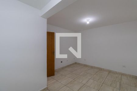 Sala / Quarto de casa para alugar com 1 quarto, 50m² em Jardim Gonzaga, São Paulo