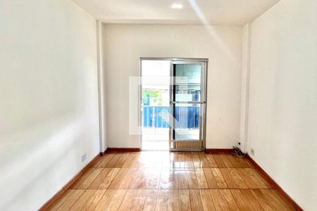 Sala de apartamento para alugar com 2 quartos, 60m² em Jardim Vinte E Cinco de Agosto, Duque de Caxias