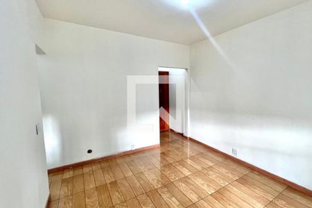 Sala de apartamento para alugar com 2 quartos, 60m² em Jardim Vinte E Cinco de Agosto, Duque de Caxias