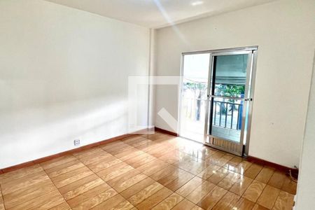 Sala de apartamento para alugar com 2 quartos, 60m² em Jardim Vinte E Cinco de Agosto, Duque de Caxias