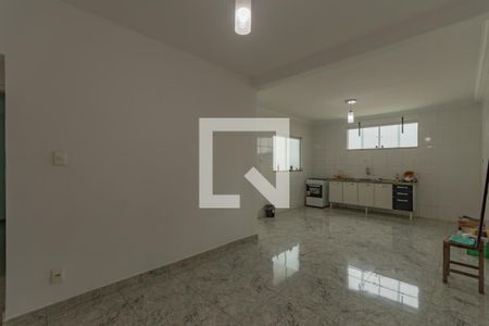 Sala de casa para alugar com 3 quartos, 100m² em Alípio de Melo, Belo Horizonte