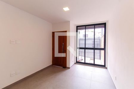 Sala de casa à venda com 3 quartos, 160m² em Vila Bertioga, São Paulo