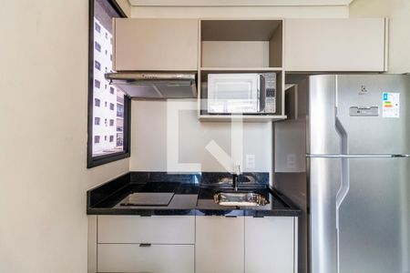 Cozinha de kitnet/studio à venda com 1 quarto, 32m² em Vila Madalena, São Paulo