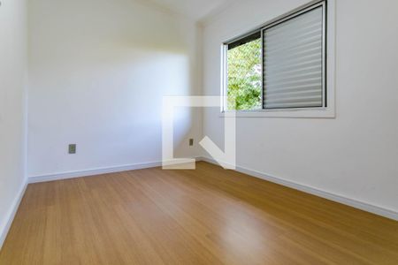 Quarto de apartamento para alugar com 3 quartos, 72m² em Vila Horizonte, Mogi das Cruzes