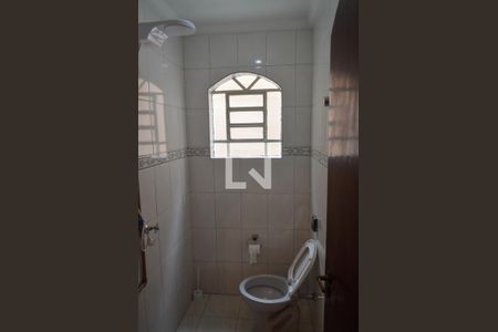 Lavabo de casa à venda com 2 quartos, 180m² em Vila Carrão, São Paulo