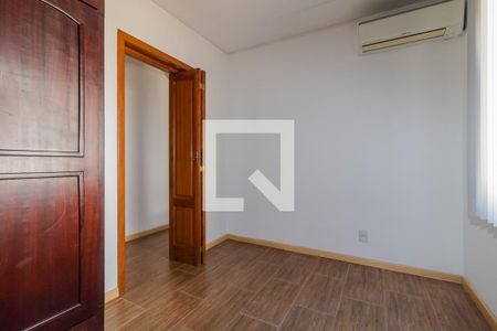 Quarto 1 de apartamento para alugar com 2 quartos, 54m² em Vila Nova, Porto Alegre